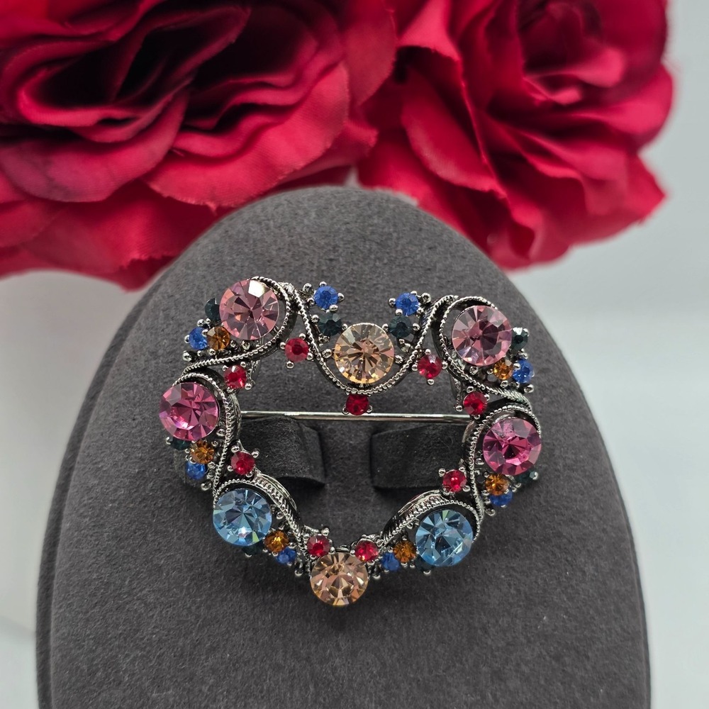 Rhinestone‎ Heart Brooch Pin Multicolored Rhinestones Silver Tone Vintage Style